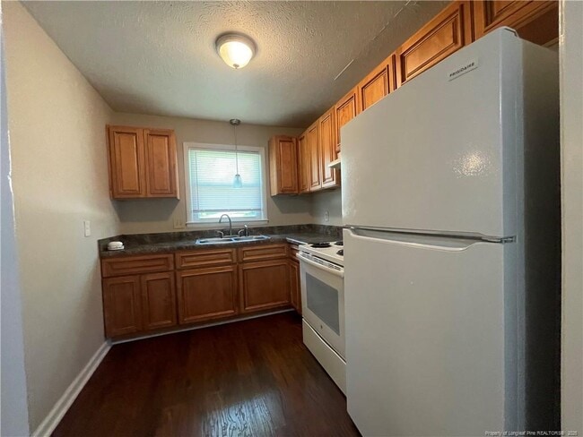 Building Photo - 3324 Gables Dr