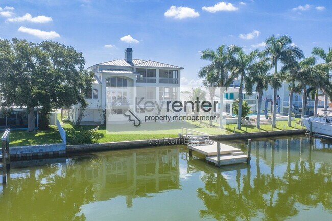 Building Photo - 540 Johns Pass Ave