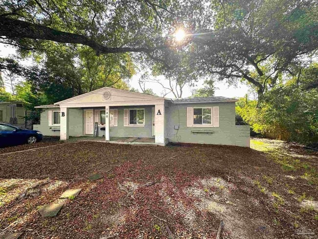 Primary Photo - 120 Holmes Dr