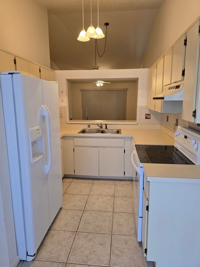 Building Photo - Adorable 2/2 in Anglers Landings, Invernes...
