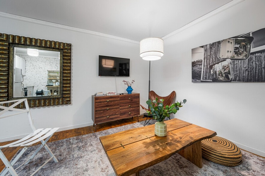 Building Photo - 393 8th Ave