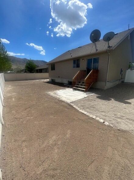 Building Photo - 2103 Partridge Ln