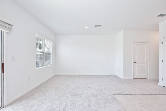 Building Photo - Brand New 3/2.5 Modern Townhome with 1 Car...