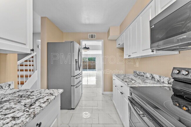 Building Photo - 7616 La Mesita Ct