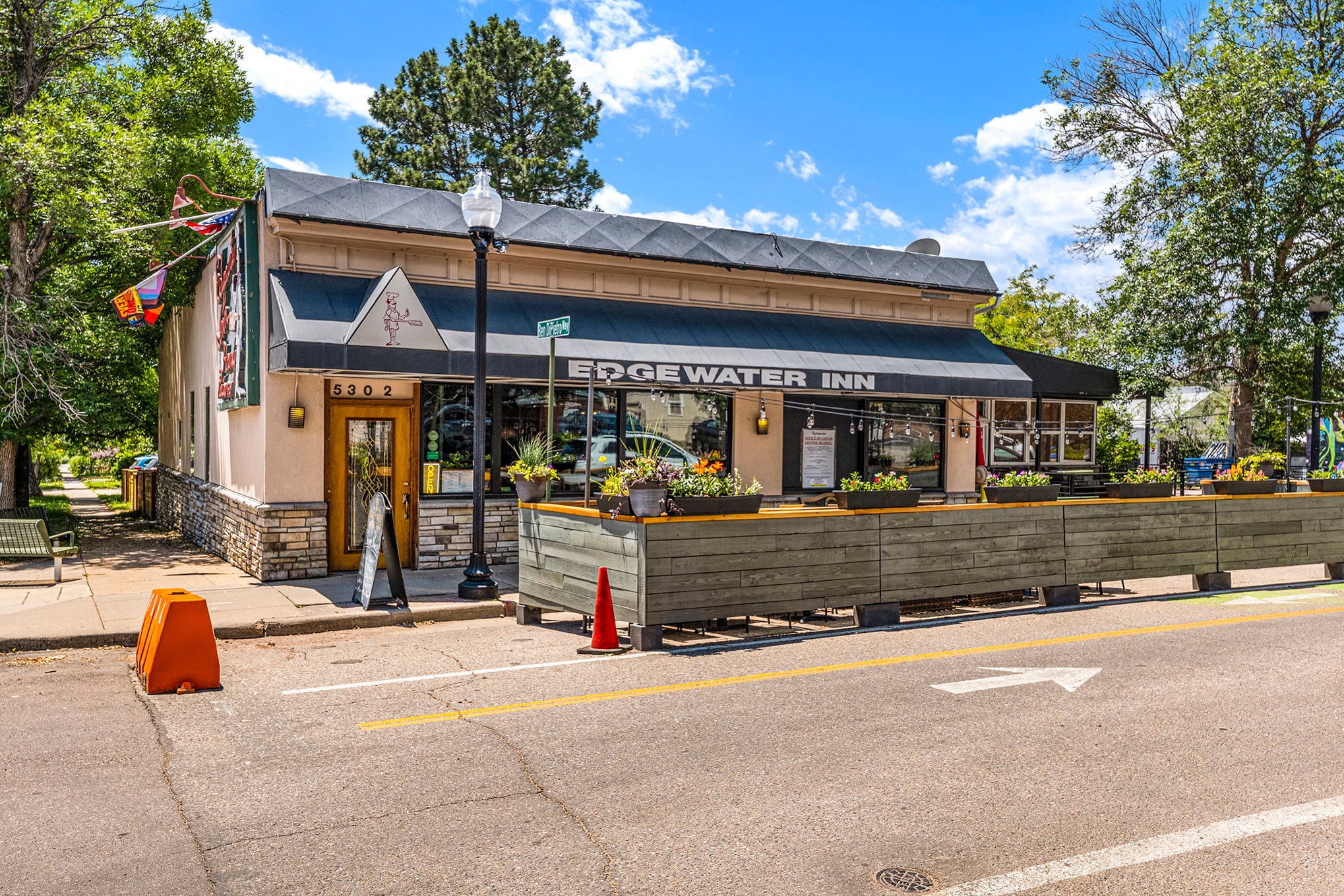 Building Photo - 2122 Hooker St