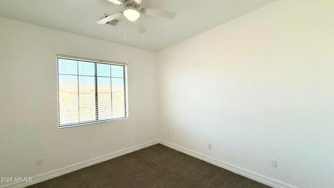 Building Photo - 1456 E 9th St