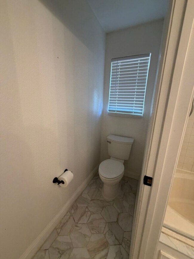 Building Photo - 5211 Moonlight Way