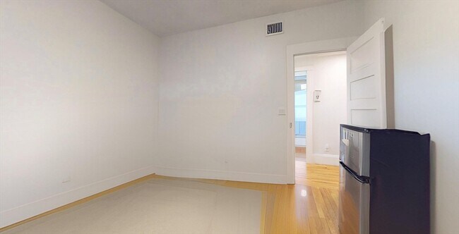 Building Photo - 34 Saranac St