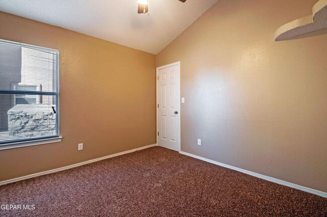 Building Photo - 7117 Mesquite Tree Ln