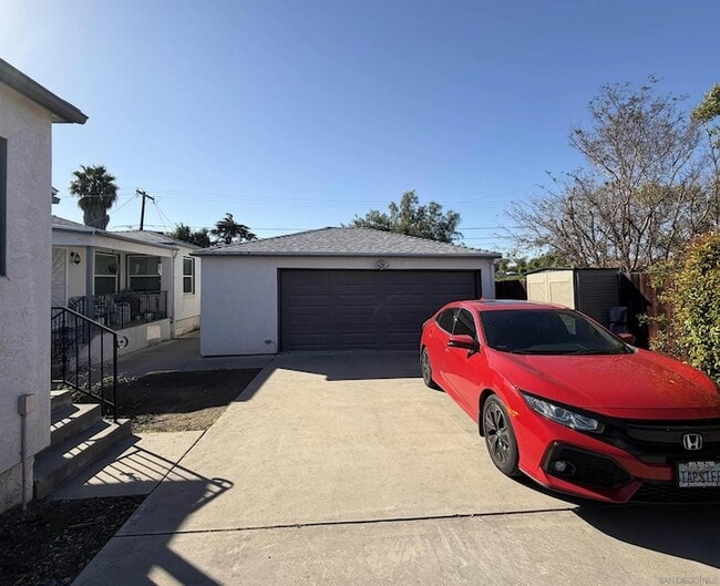 Building Photo - 3860 Paula St