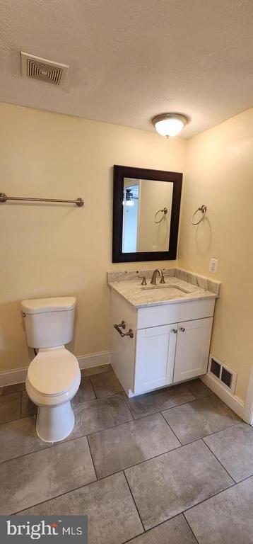 Building Photo - 13592 Bentley Cir