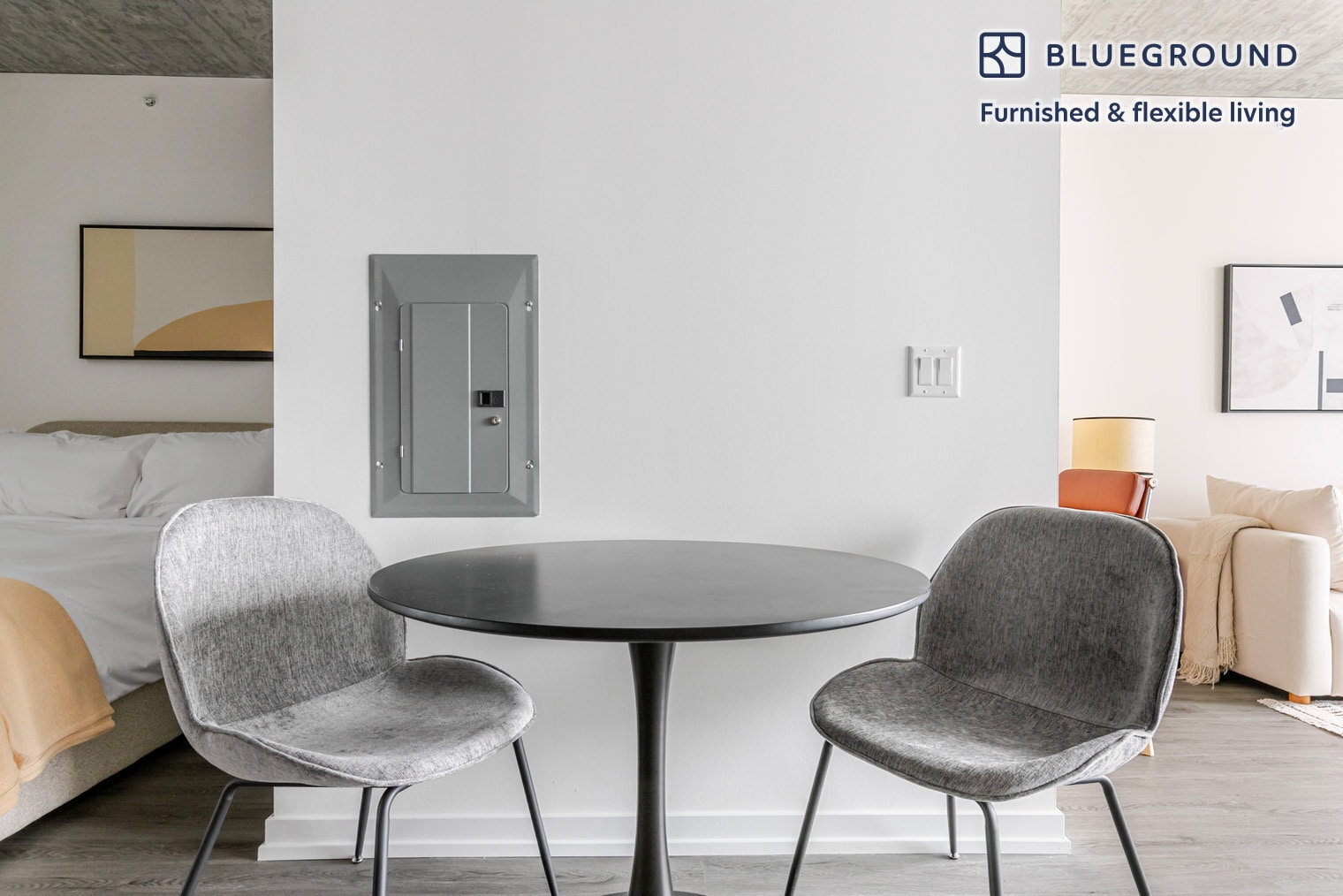 Building Photo - 460 W Chicago Ave