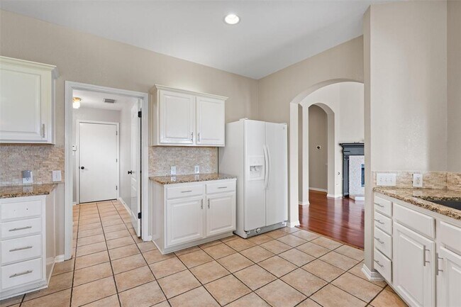 Building Photo - 725 Botany Bay Cir