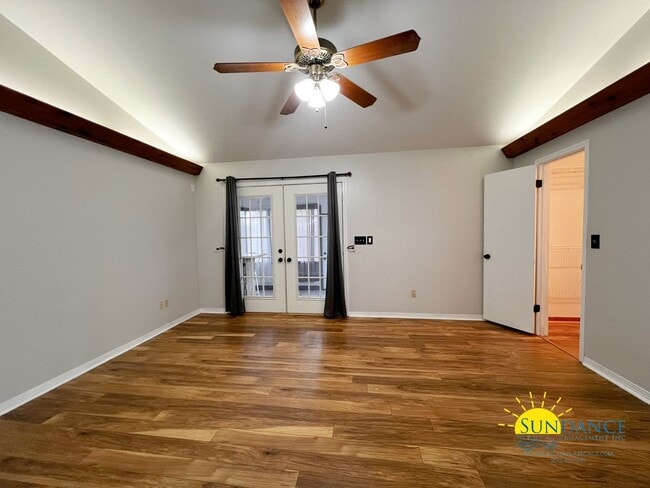 Building Photo - Custom home at the end of a large cul-de-sac in South Crestview!