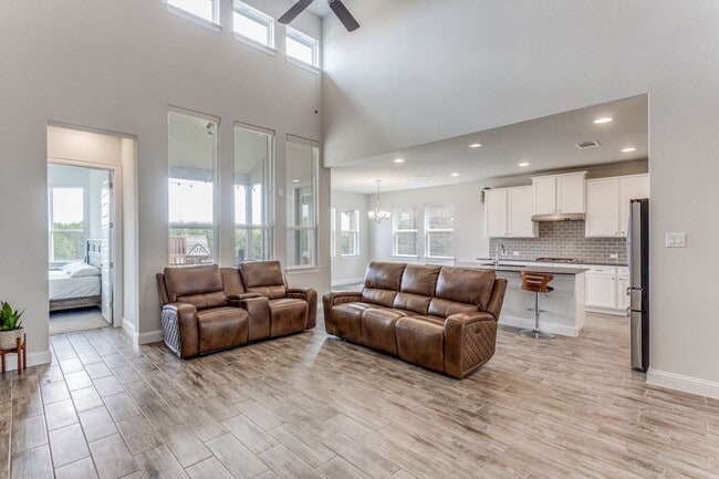 Building Photo - 2408 Indian Clover Trl