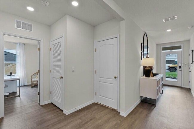 Building Photo - 2709 Cedar Rdg Ct
