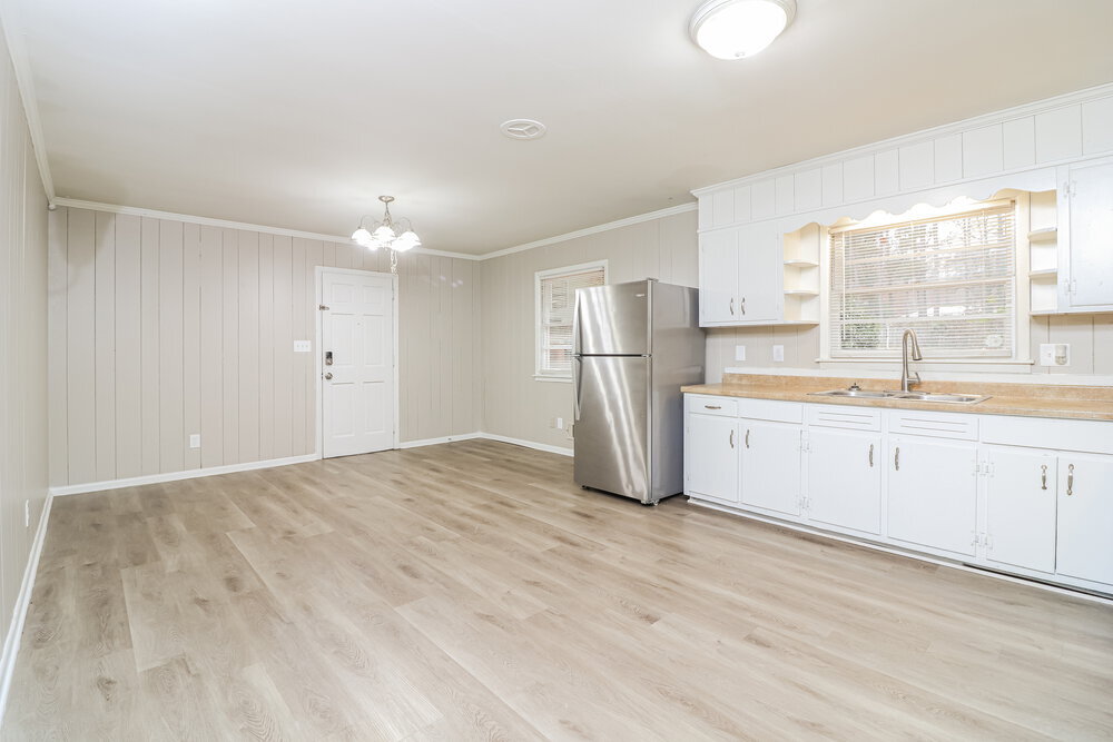 Building Photo - 3149 Beech Dr