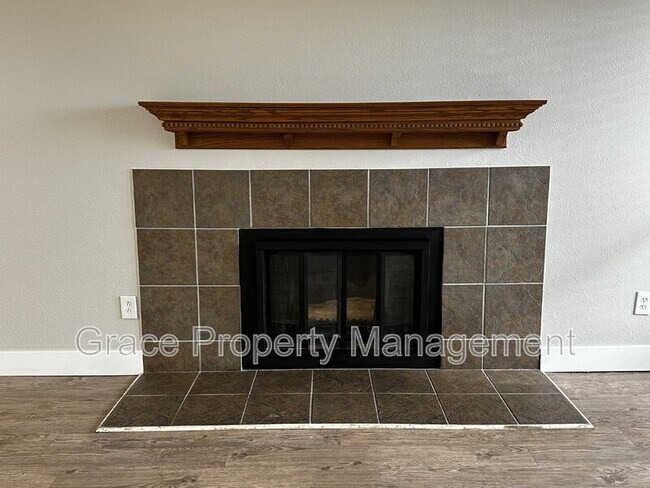 Building Photo - 2740 W 86th Ave