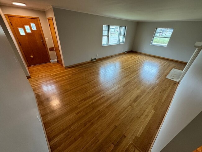 Building Photo - 2770 Tremont Rd