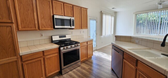 Building Photo - Home in Double Diamond - Reno