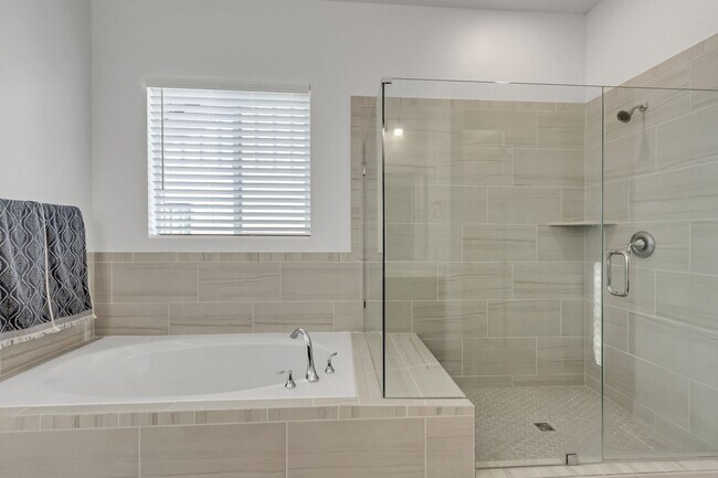 Building Photo - Modern Home in Heber – Available Now!
