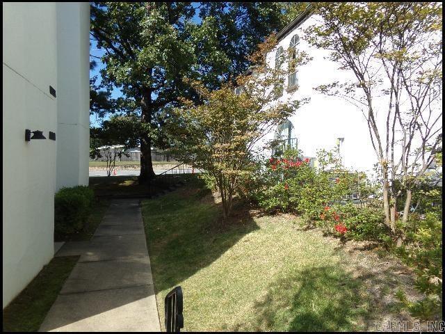 Building Photo - 1311 N University Ave