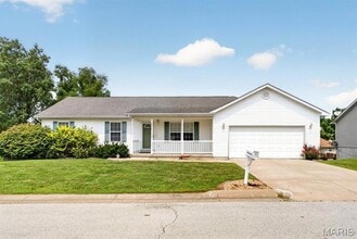 Building Photo - 819 Tiffany Ct