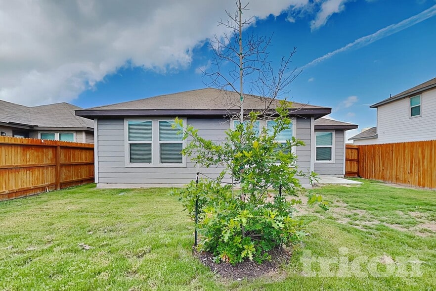 Building Photo - 5816 Zoey Wy