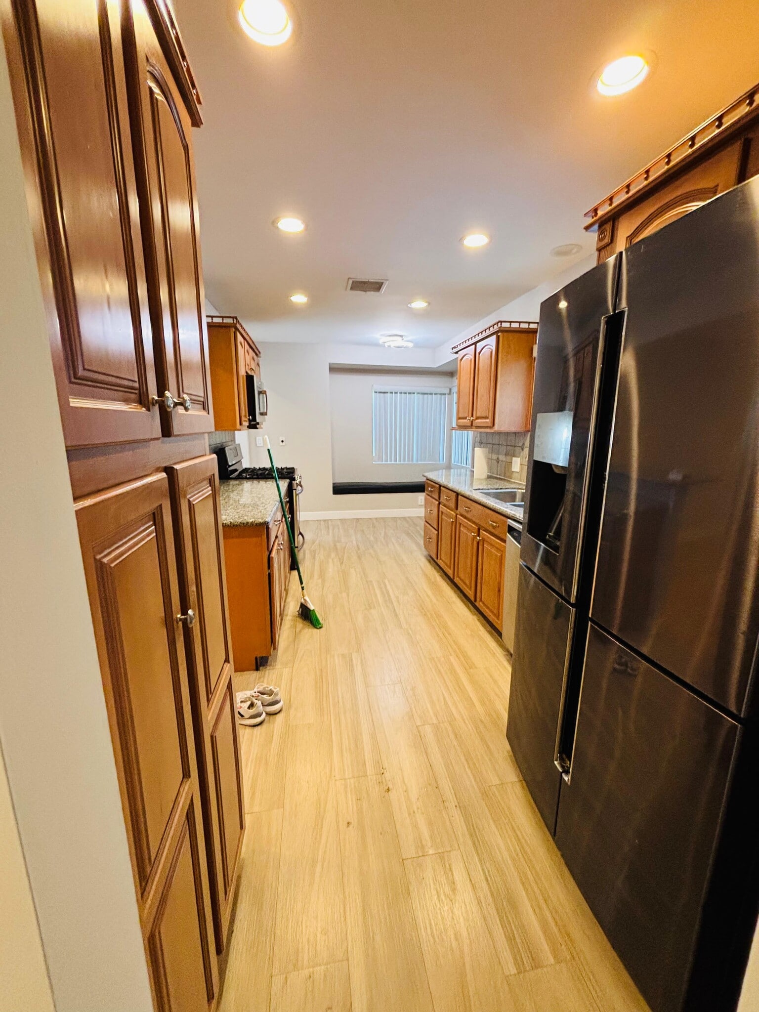 Building Photo - 5741 Larryan Dr