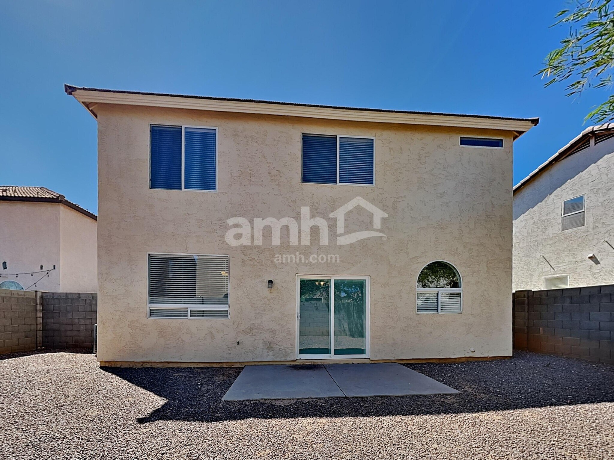 Building Photo - 2653 S 89th Dr