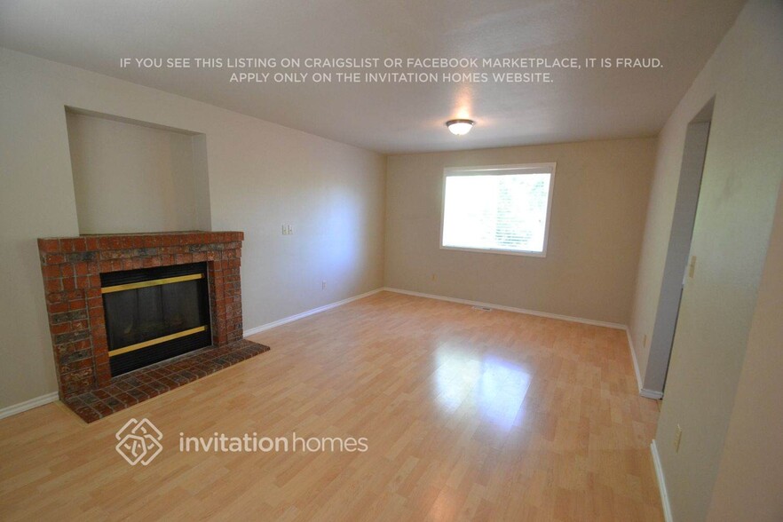 Building Photo - 25107 23rd Ct S