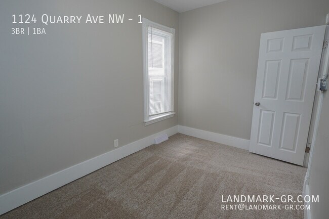 Building Photo - 1124 Quarry Ave NW