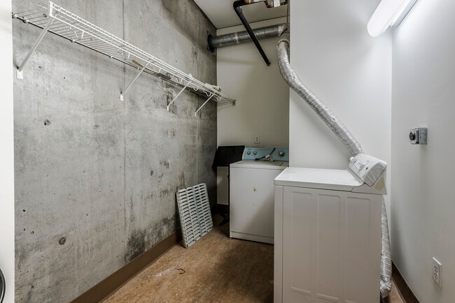 Building Photo - 1111 S Grand Ave