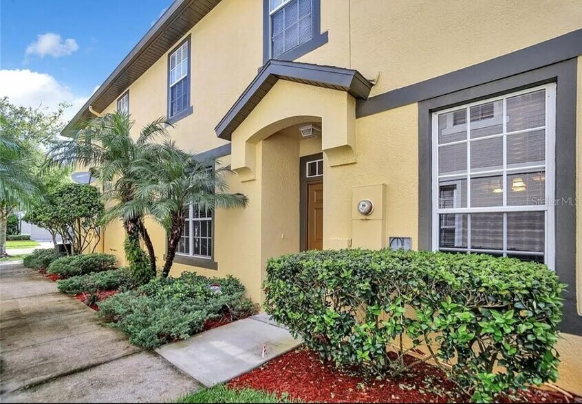 Building Photo - 27604 Pleasure Ride Loop