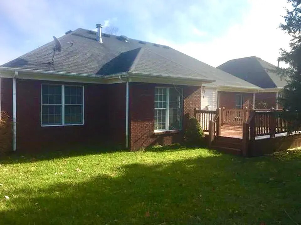 Building Photo - 10807 Bardstown Woods Blvd