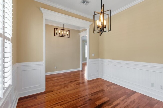 Building Photo - 4244 Grove Park Dr