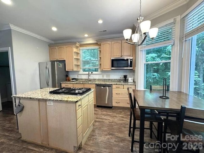 Building Photo - 6629 Tuskan Dr