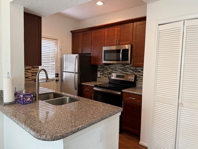 Building Photo - 7575 Cambridge St