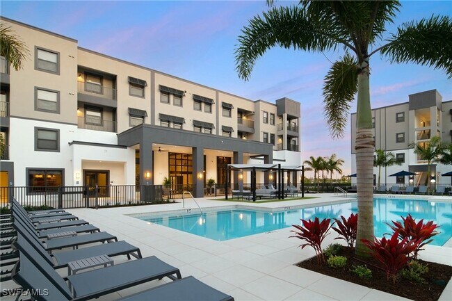 Building Photo - 3260 Stockton St