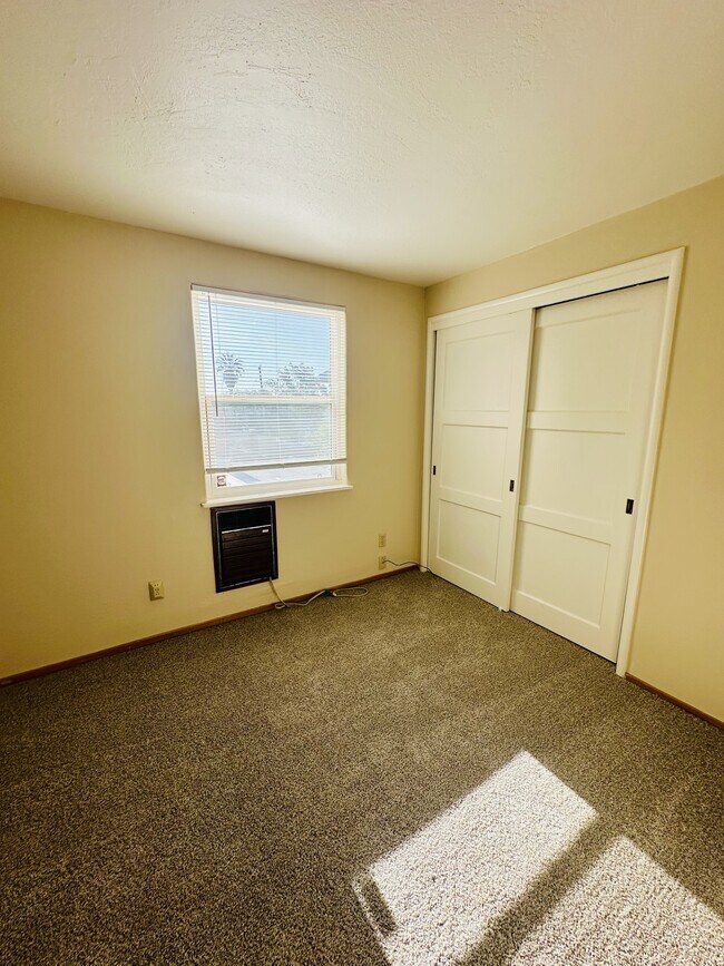 Building Photo - 3178 Hillview Ct