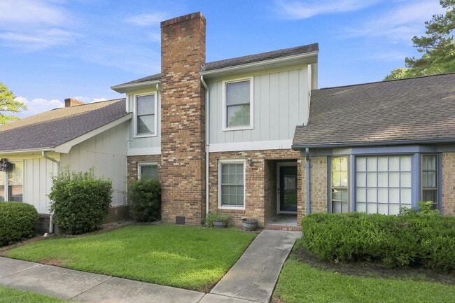 Building Photo - 126 Oakmont Dr