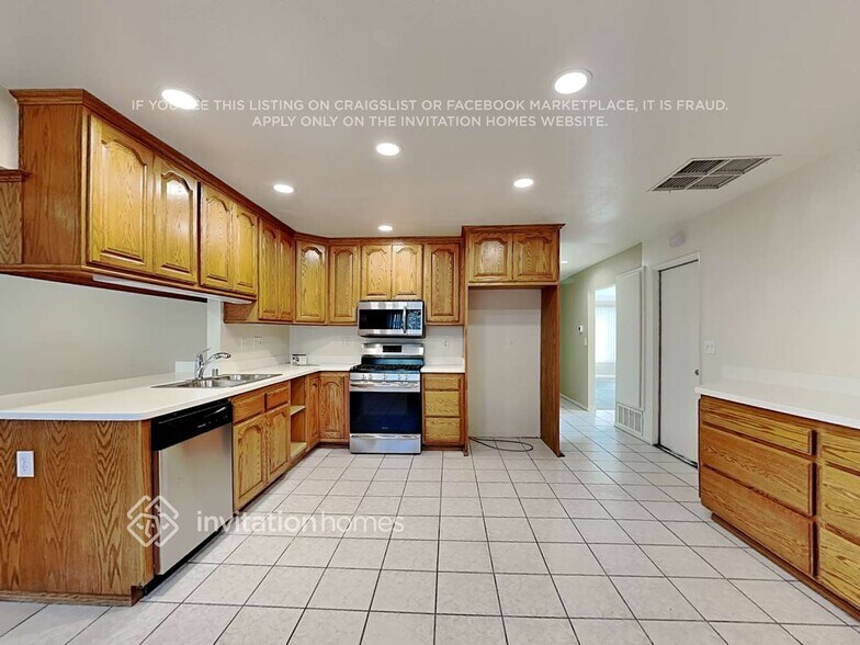 Building Photo - 23251 Redbud Ridge Cir