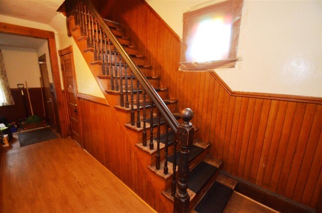 Building Photo - 109 Winter St