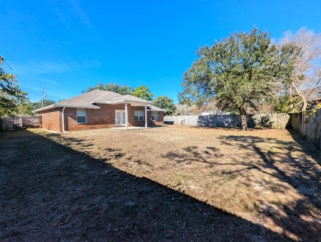 Building Photo - 2216 Chapparel St