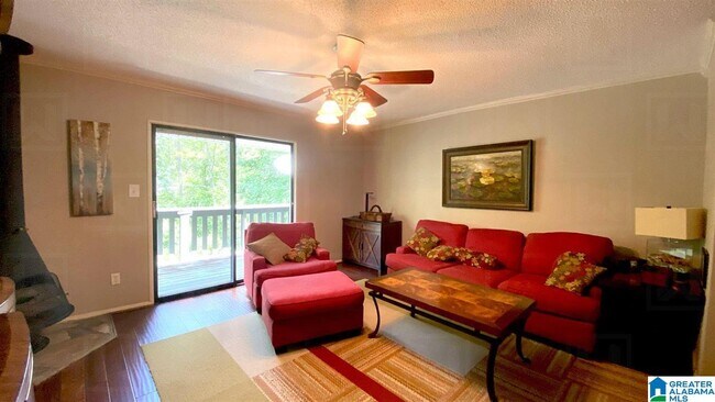 Building Photo - 110 Woodland Village