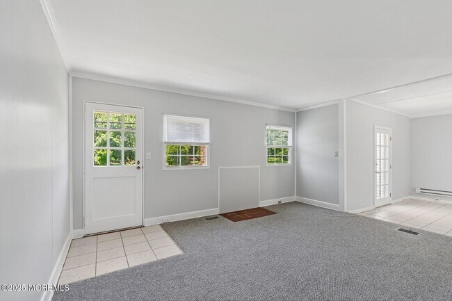 Building Photo - 565 Prospect Ave