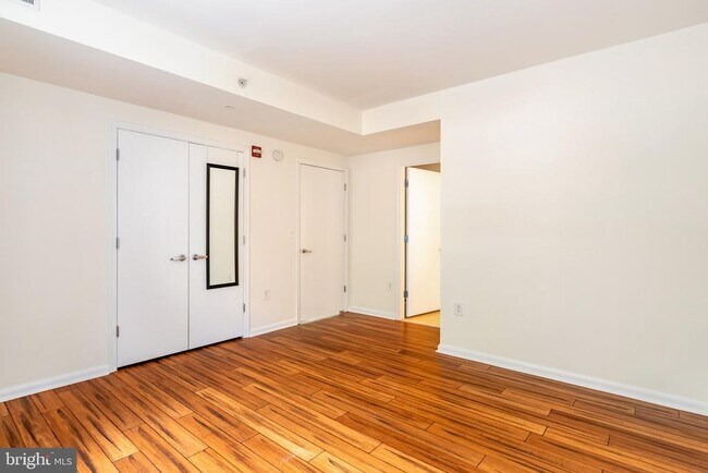Building Photo - 355 I St SW