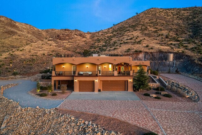 Building Photo - 12705 Chuck Wagon Rd