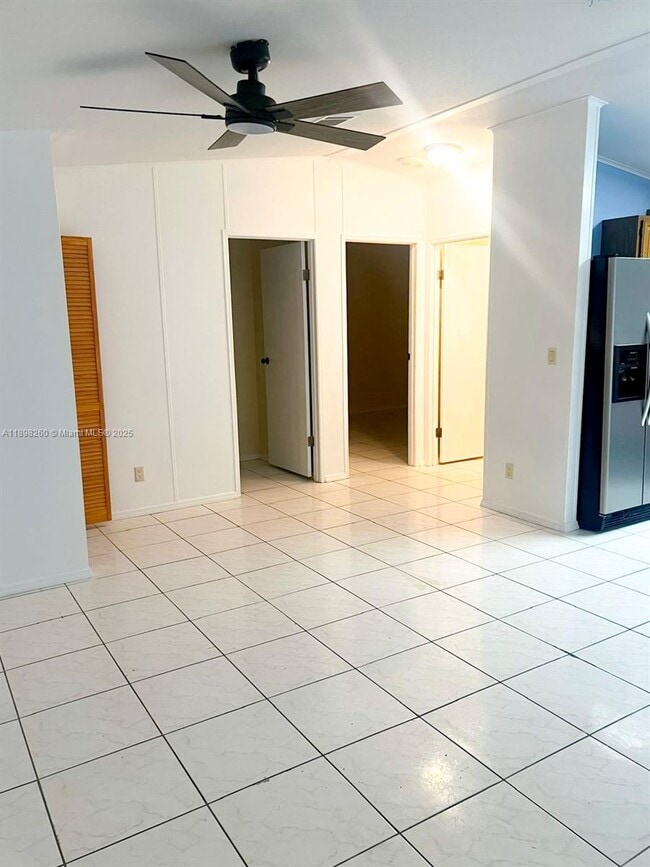 Building Photo - 5904 Sussex Dr