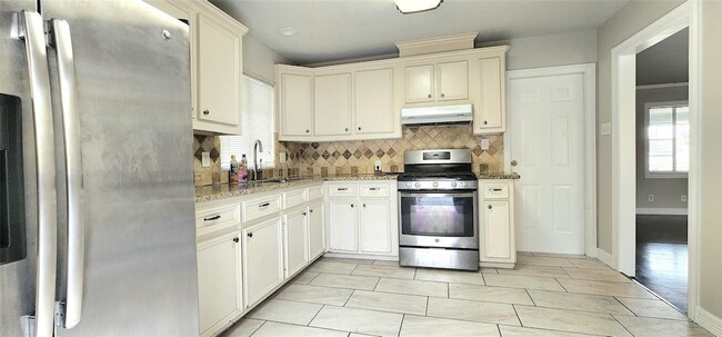 Building Photo - 6927 Burgess St